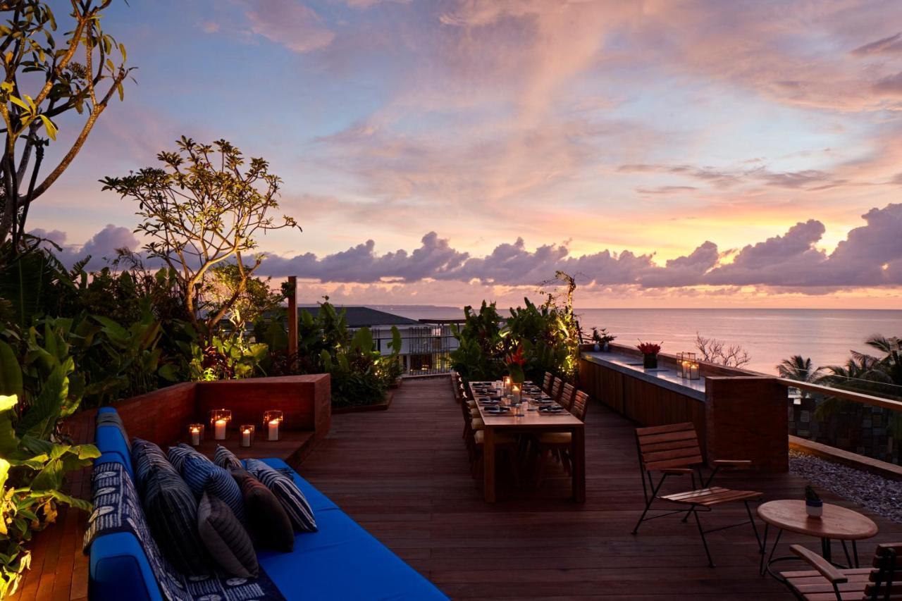 סמיניאק Potato Head Suites & Studios מראה חיצוני תמונה The Deck at the Westin Maldives